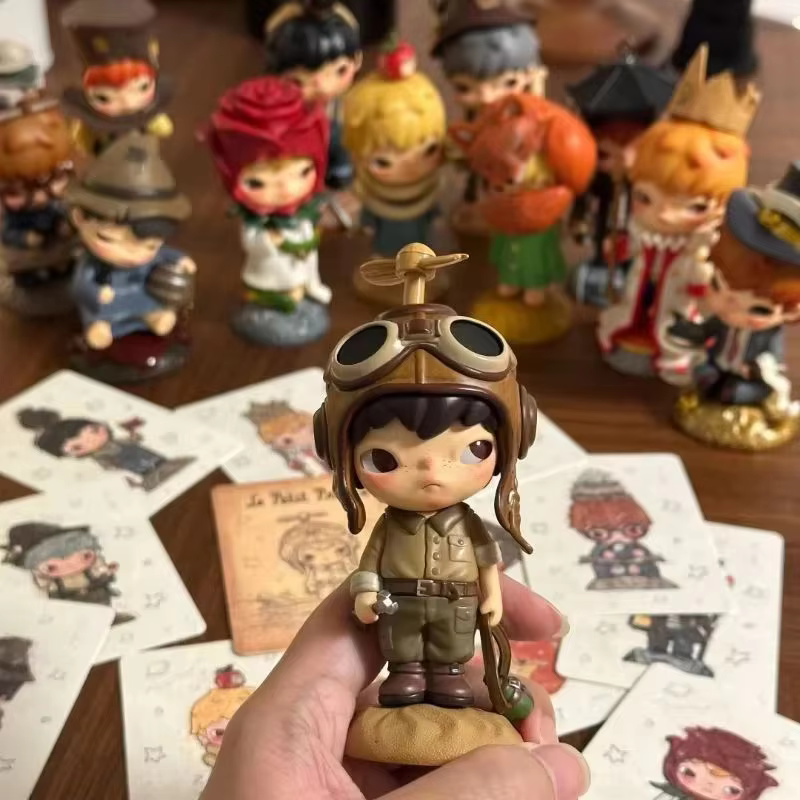 New, sexy, authentic anime figures from the Hirono×Le Petit Prince series Adorable Collectible Toys of Aviators Christmas Toys for the King Model Figures Room